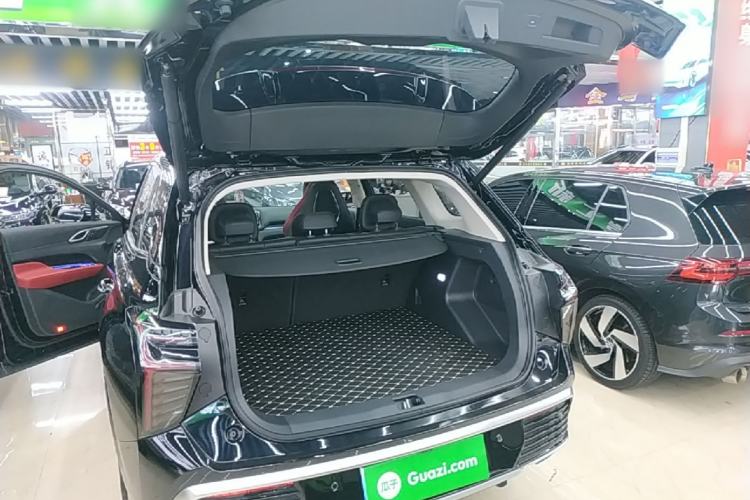 Used Hongqi HS3 2023 1.5T Two-Wheel Drive Shanwei Edition Trunk