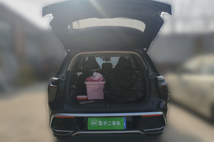 Used Hongqi HS3 2023 1.5T Two-Wheel Drive Shanwei Edition Trunk