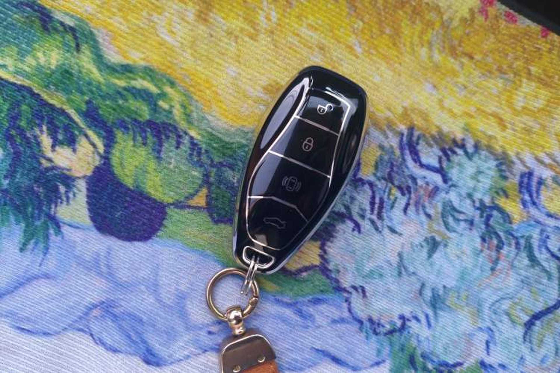 Used Hongqi HS3 2023 1.5T Two-Wheel Drive Shanwei Edition Vehicle Key