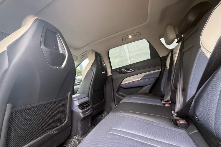 Used Hongqi HS3 2023 2.0T All-Wheel-Drive Youwei Version Interior 3