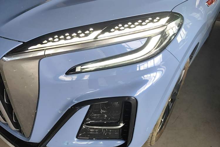 Used Hongqi HS3 2023 2.0T All-Wheel-Drive Youwei Version Left Front Headlight