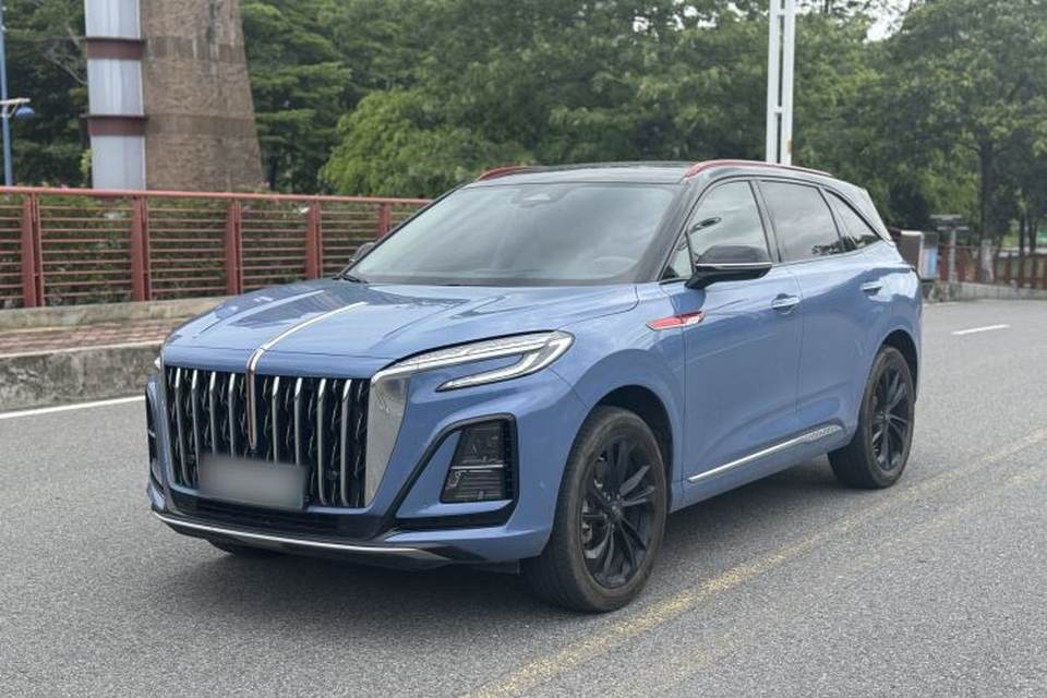 Hongqi HS3 2023