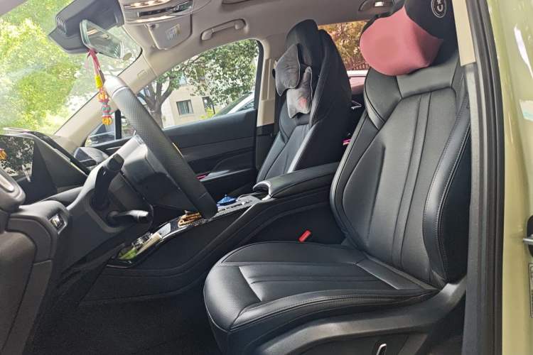 Used Hongqi HS3 2023 1.5T Two-Wheel Drive Shanwei Edition Left Front Seat