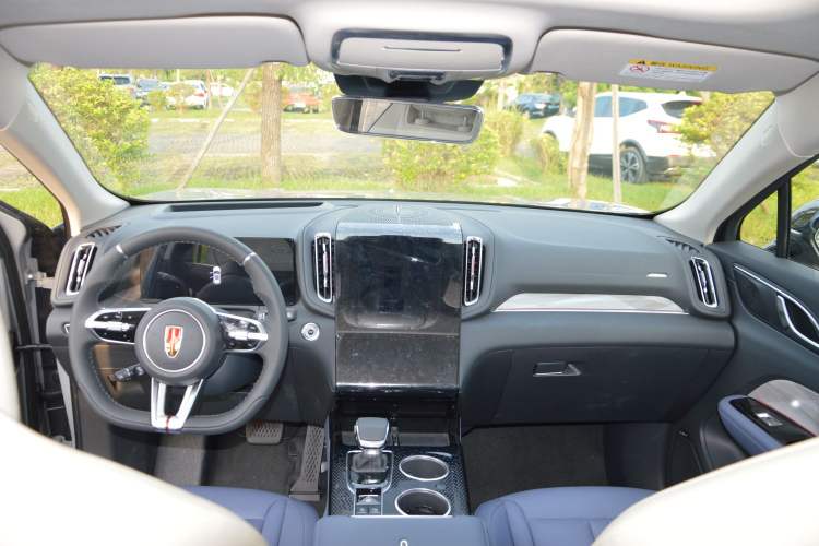 Used Hongqi HS3 2023 2.0T All-Wheel-Drive Youwei Version Center Console