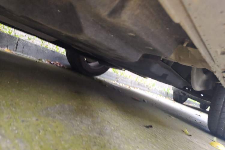Used Hongqi HS3 2023 1.5T Two-Wheel Drive Shanwei Edition Chassis Rear Left
