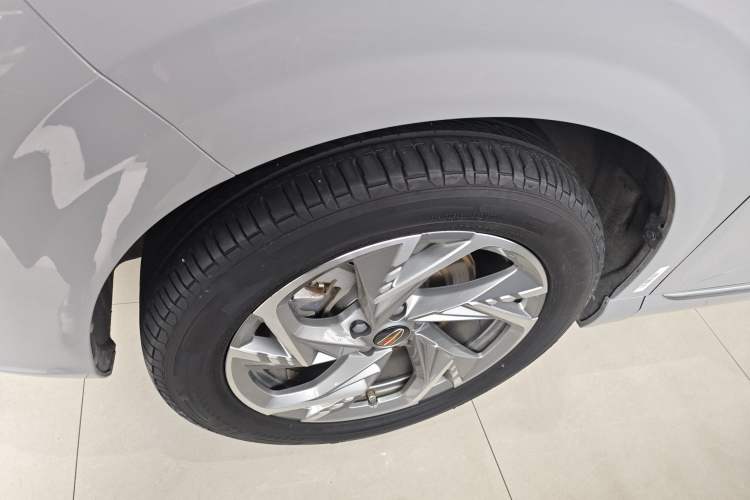 Used Hongqi HS3 2023 2.0T Two-Wheel Drive Available Version Exterior 4