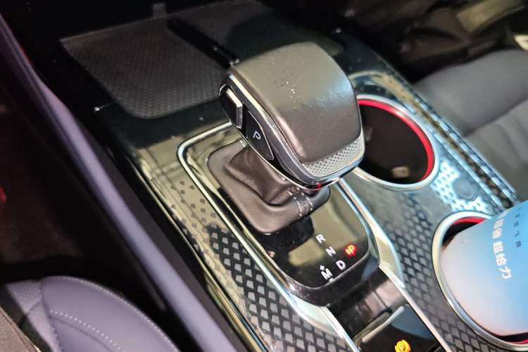 Used Hongqi HS3 2023 2.0T All-Wheel-Drive Youwei Version Gear Lever
