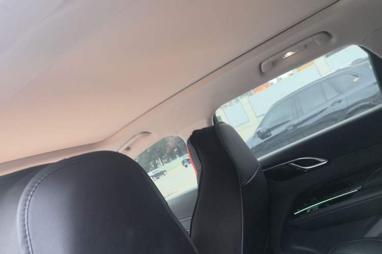 Used Hongqi HS3 2023 1.5T Two-Wheel Drive Shanwei Edition Headliner