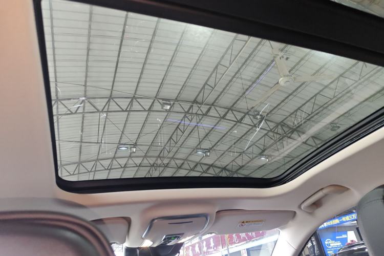 Used Hongqi HS3 2023 2.0T Two-Wheel Drive Available Version Headliner
