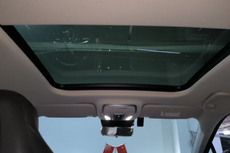 Used Hongqi HS3 2023 1.5T Two-Wheel Drive Shanwei Edition Headliner