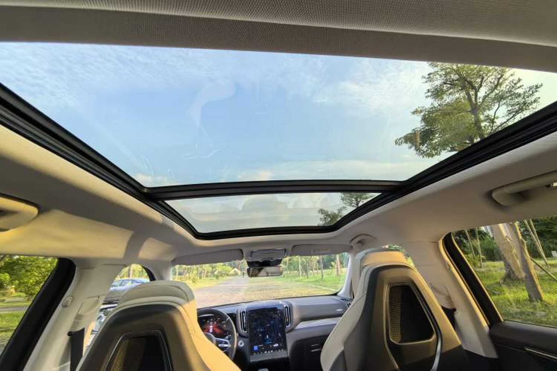 Used Hongqi HS3 2023 2.0T All-Wheel-Drive Youwei Version Headliner