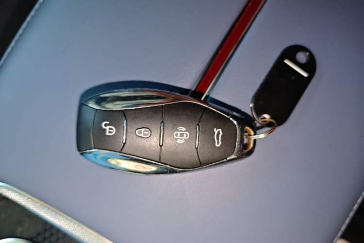 Used Hongqi HS3 2023 2.0T All-Wheel-Drive Youwei Version Interior 1