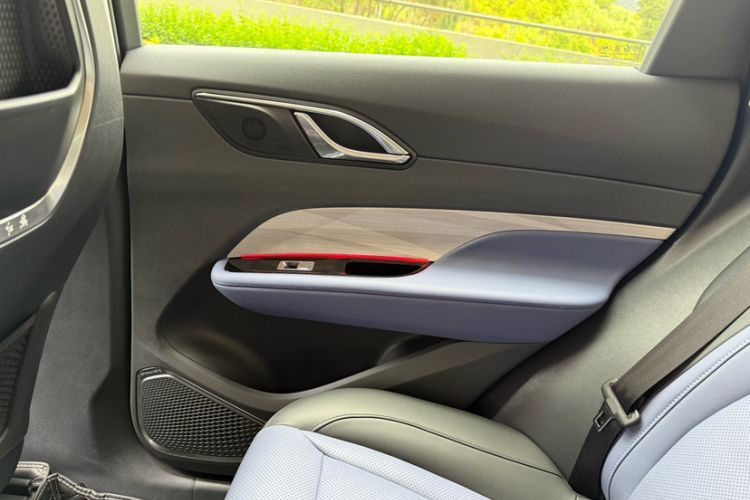 Used Hongqi HS3 2023 2.0T All-Wheel-Drive Youwei Version Interior 10