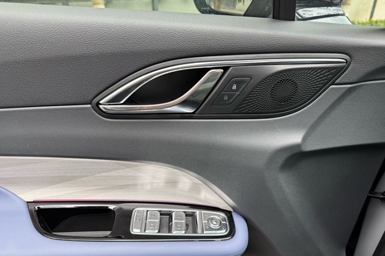 Used Hongqi HS3 2023 2.0T All-Wheel-Drive Youwei Version Interior 11
