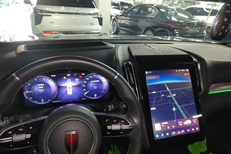 Used Hongqi HS3 2023 2.0T All-Wheel-Drive Youwei Version Interior 2