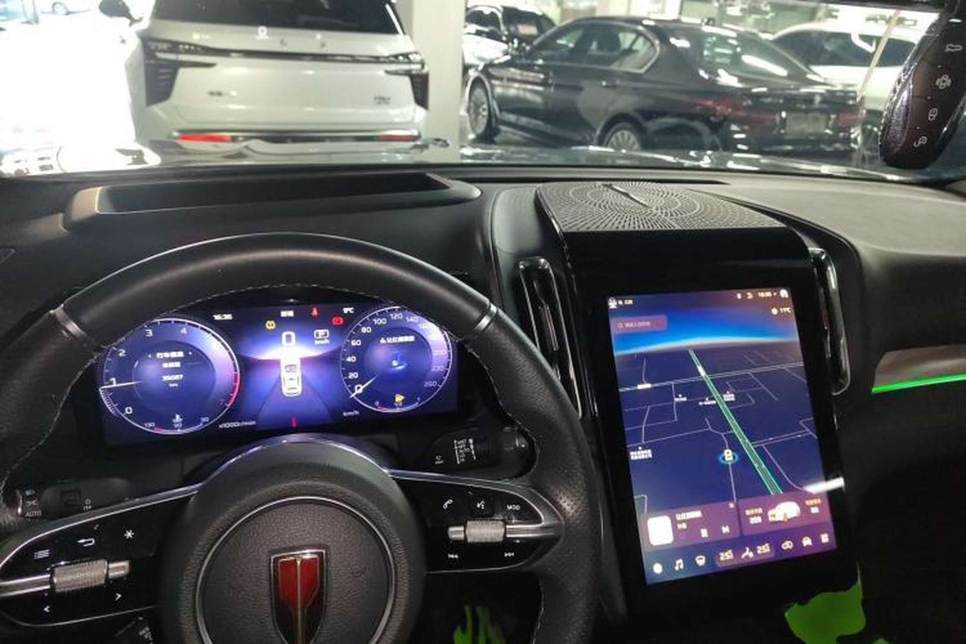 Used Hongqi HS3 2023 2.0T All-Wheel-Drive Youwei Version Interior 2