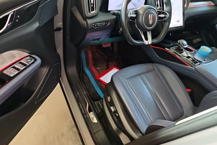 Used Hongqi HS3 2023 2.0T All-Wheel-Drive Youwei Version Interior 3