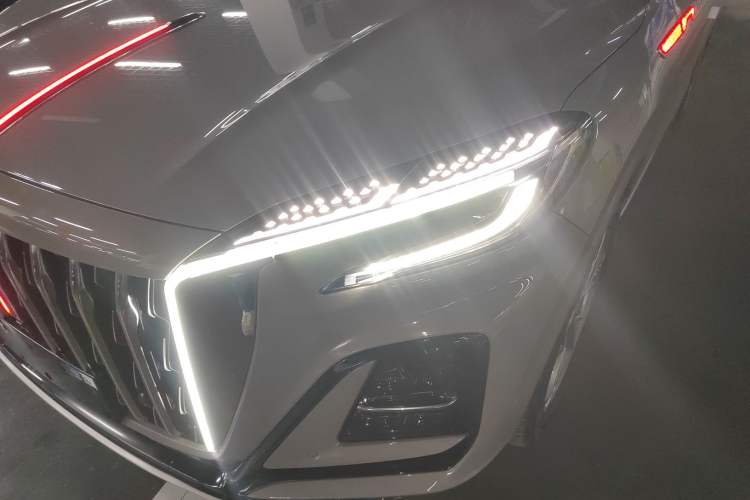 Used Hongqi HS3 2023 2.0T All-Wheel-Drive Youwei Version Left Front Headlight