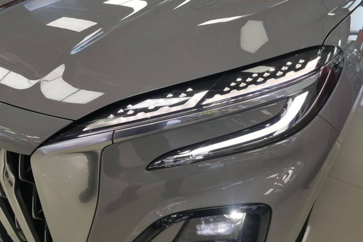 Used Hongqi HS3 2023 2.0T All-Wheel-Drive Youwei Version Left Front Headlight