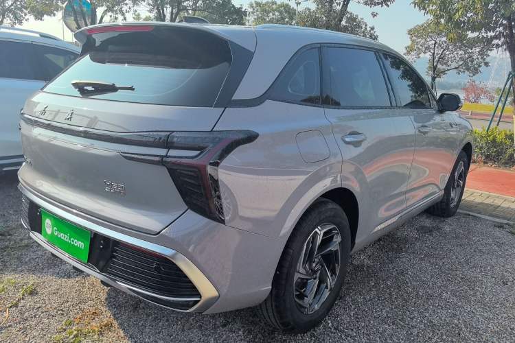 Used Hongqi HS3 2023 1.5T Two-Wheel Drive Shanwei Edition Rear Right 45 Deg