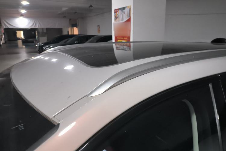 Used Hongqi HS3 2023 1.5T Two-Wheel Drive Shanwei Edition Roof