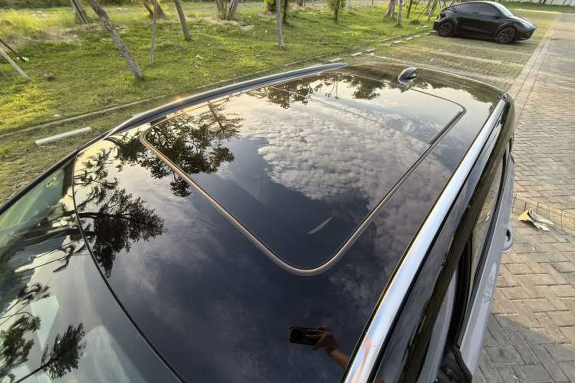 Used Hongqi HS3 2023 2.0T All-Wheel-Drive Youwei Version Roof