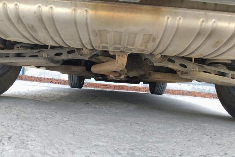 Used Hongqi HS3 2023 1.5T Two-Wheel Drive Shanwei Edition Chassis Rear