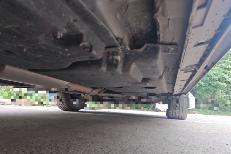 Used Hongqi HS3 2023 1.5T Two-Wheel Drive Shanwei Edition Chassis Rear Right