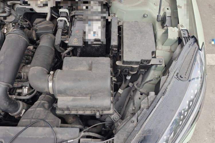 Used Hongqi HS3 2023 1.5T Two-Wheel Drive Shanwei Edition Engine Bay Left