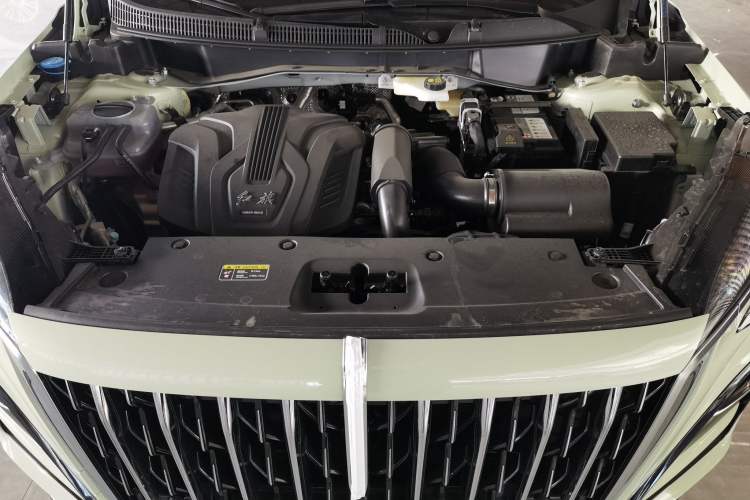 Used Hongqi HS3 2023 1.5T Two-Wheel Drive Shanwei Edition Engine Bay