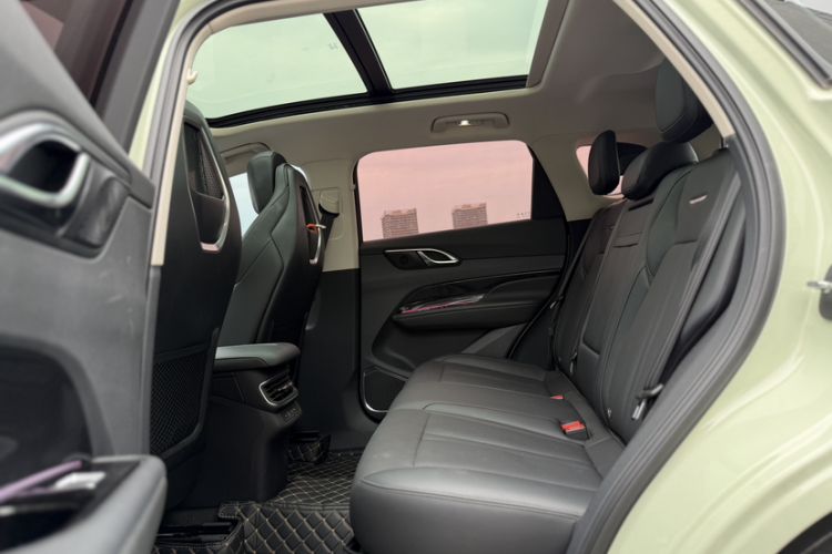 Used Hongqi HS3 2023 1.5T Two-Wheel Drive Shanwei Edition Interior 11