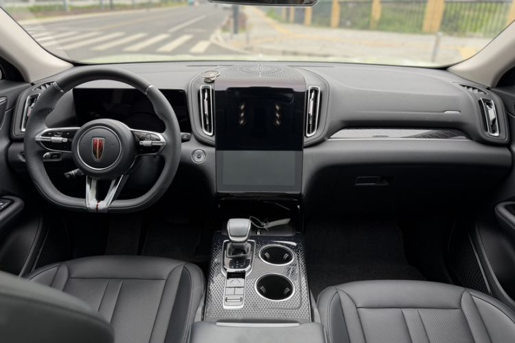Used Hongqi HS3 2023 1.5T Two-Wheel Drive Shanwei Edition Interior 5