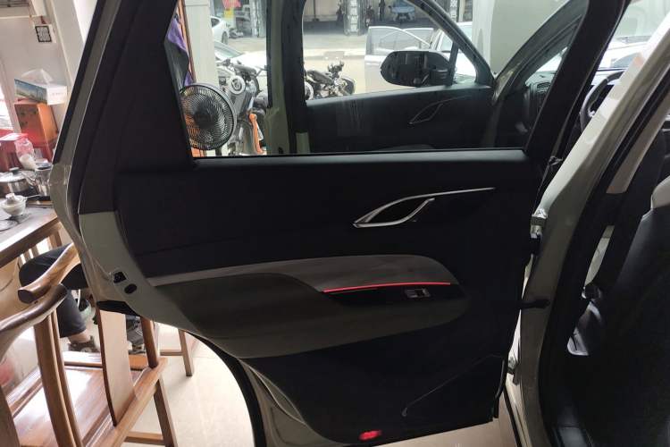 Used Hongqi HS3 2023 2.0T All-Wheel-Drive Youwei Version Interior 8