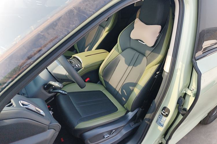 Used Hongqi HS3 2023 1.5T Two-Wheel Drive Shanwei Edition Left Front Seat