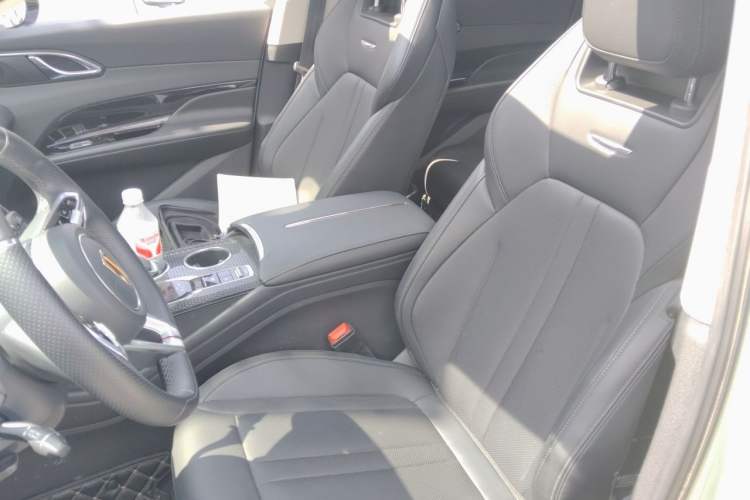 Used Hongqi HS3 2023 1.5T Two-Wheel Drive Shanwei Edition Left Front Seat