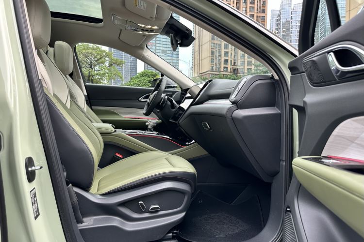 Used Hongqi HS3 2023 2.0T All-Wheel-Drive Youwei Version Right Front Seat