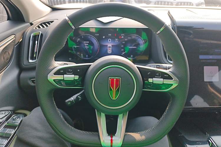 Used Hongqi HS3 2023 1.5T Two-Wheel Drive Shanwei Edition Steering Wheel