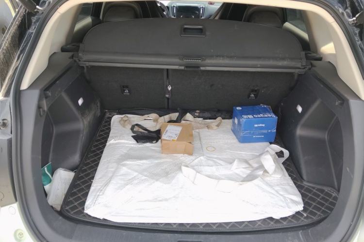 Used Hongqi HS3 2023 1.5T Two-Wheel Drive Shanwei Edition Trunk