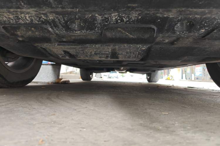 Used Hongqi HS3 2023 1.5T Two-Wheel Drive Shanwei Edition Chassis Front