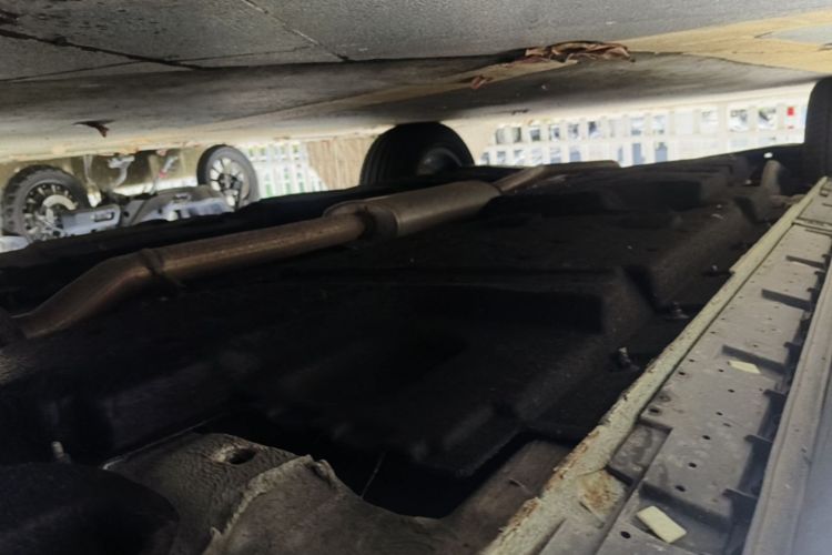 Used Hongqi HS3 2023 1.5T Two-Wheel Drive Shanwei Edition Chassis Front Right