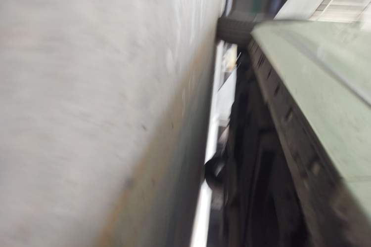 Used Hongqi HS3 2023 1.5T Two-Wheel Drive Shanwei Edition Chassis Front Right