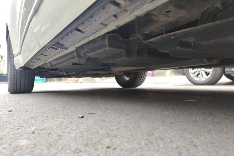 Used Hongqi HS3 2023 1.5T Two-Wheel Drive Shanwei Edition Chassis Rear Left