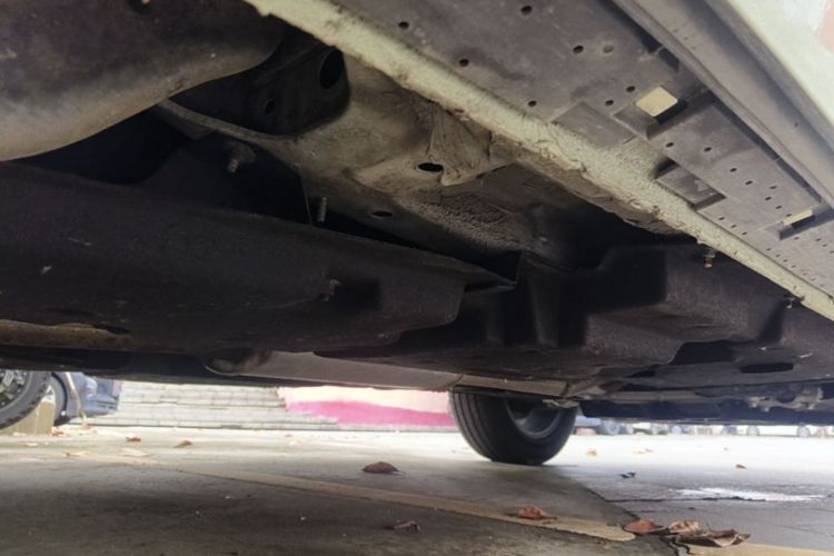 Used Hongqi HS3 2023 1.5T Two-Wheel Drive Shanwei Edition Chassis Rear Right