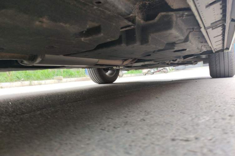 Used Hongqi HS3 2023 1.5T Two-Wheel Drive Shanwei Edition Chassis Rear Right
