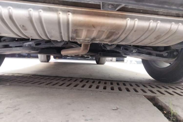 Used Hongqi HS3 2023 1.5T Two-Wheel Drive Shanwei Edition Chassis Rear