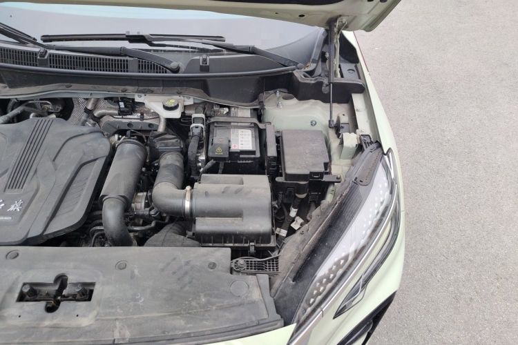 Used Hongqi HS3 2023 1.5T Two-Wheel Drive Shanwei Edition Engine Bay Left