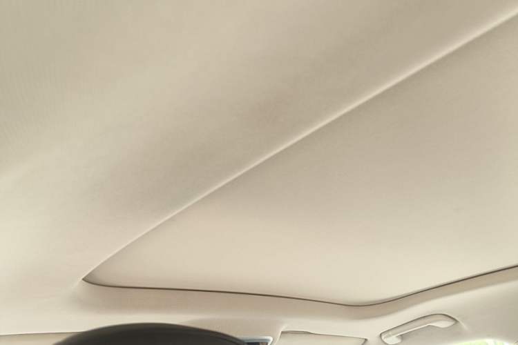 Used Hongqi HS3 2023 1.5T Two-Wheel Drive Shanwei Edition Headliner