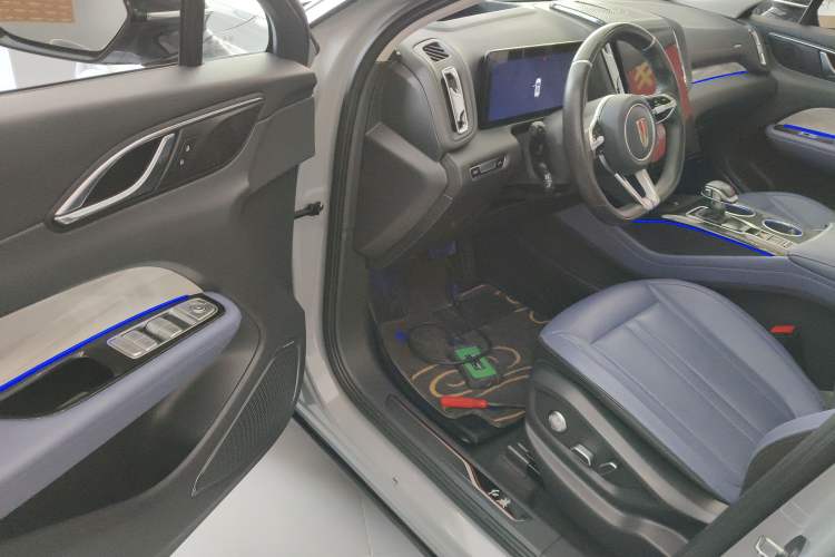 Used Hongqi HS3 2023 2.0T All-Wheel-Drive Youwei Version Driver Seat