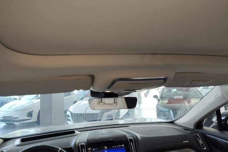 Used Hongqi HS3 2023 2.0T All-Wheel-Drive Youwei Version Headliner