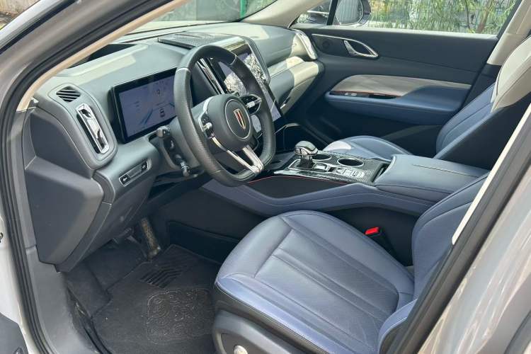 Used Hongqi HS3 2023 2.0T All-Wheel-Drive Youwei Version Interior 1